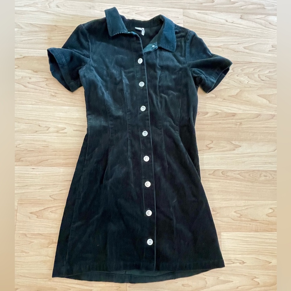 Simons Green Buttoned Sheath Mini Dress
